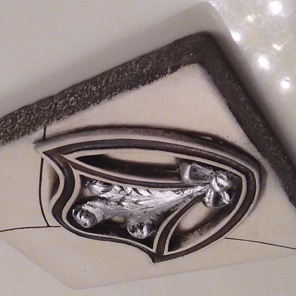 *Signed Bisque silver leaf, Atlantis Tile, like Sid Dickens. *Rare & Retired - Picture 2 of 10